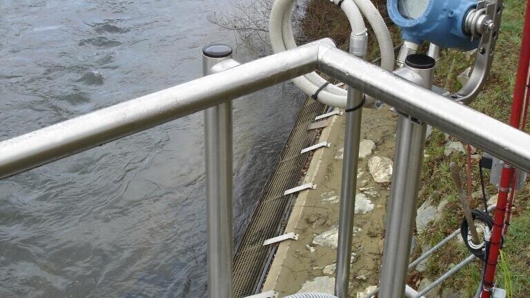 Wireless Transmitters Monitor River Water Temperatures at Lenzing Fibers