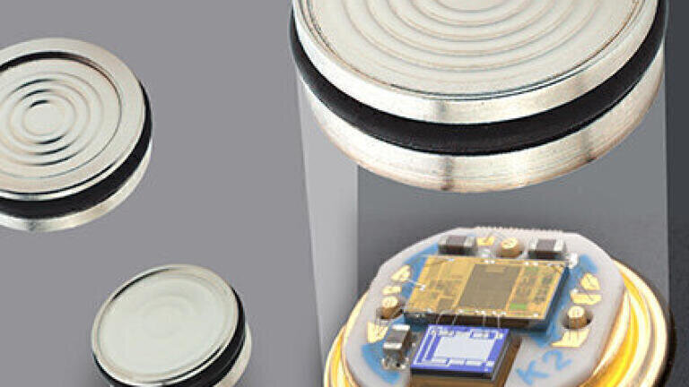 Easily integrated pressure transmitters for OEMs with digital and ratiometric interfaces