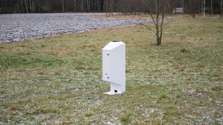 The first-of-its-kind lidar-based atmospheric measurement device provides atmospheric, cloud height, and mixing layer data with depolarisation.