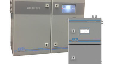 Two ways to measure TOC levels in water: UV persulphate NDIR versus UV correlation