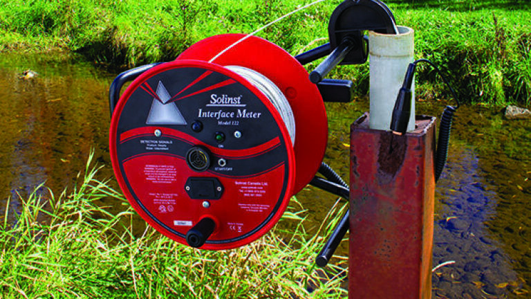Accurate oil/water interface measurement