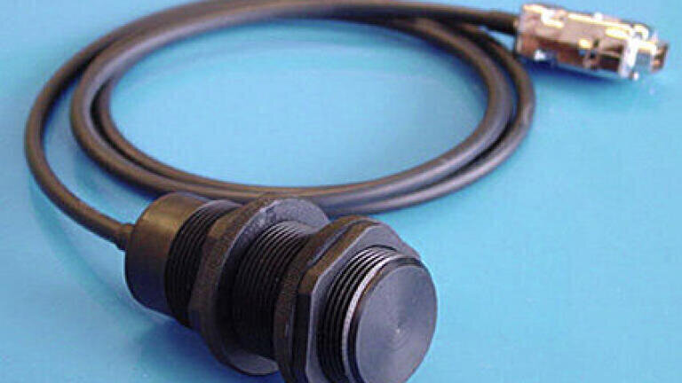 M30 with a threaded end and USB or RS232
interface for plant engineering and construction