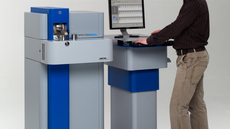 Stationary metal analyzer with CCD technology now in its fifth generation