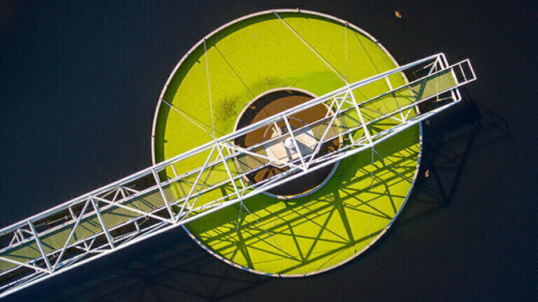 What is the role of real-time nitrate and nitrite monitoring in achieving net zero wastewater treatment?