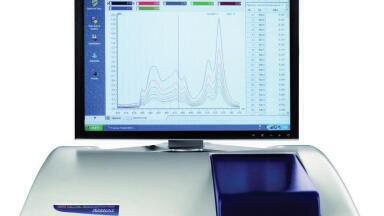 New Double-Beam Spectrophotometer