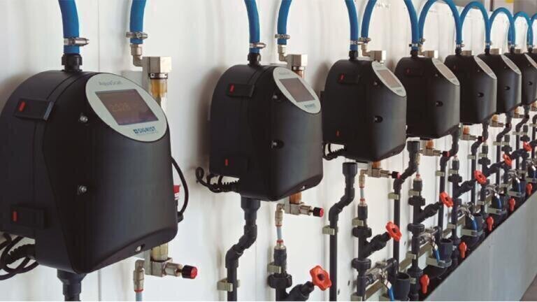 Using Turbidimeters to measure nitrate and oil traces in water
