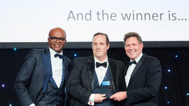 Oliver Grievson receives the Outstanding Contribution to Industry Award at WWEM