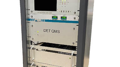 Analysis and quantification of VOCs and sVOCs from plastic samples