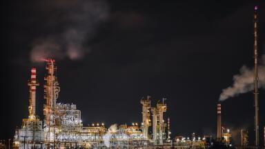 How Are Fixed Gas Monitors Used at Refineries?