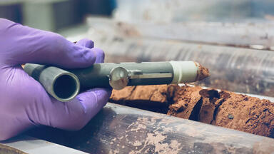 A cutting-edge solution for airtight soil sample collection and sealing