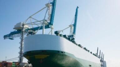 What is cruise ship air pollution and how widespread is it?