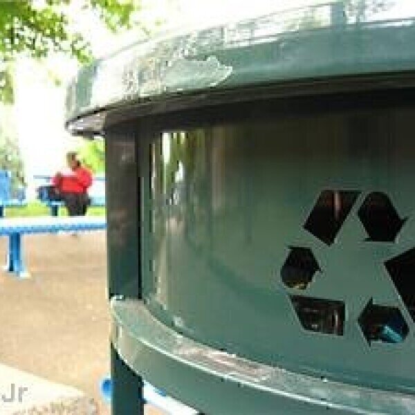 How does Glastonbury Festival handle its waste? - Vimarsana News
