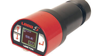 New range of pyrometers with enhanced communication interfaces for cutting edge industrial temperature measurements