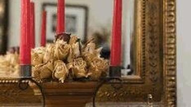Candles 'can damage air quality'