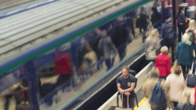 UK rail operator uses AQMesh for baseline air pollution study