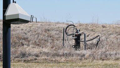 Monitoring airborne H2S: from sludge lanes to dendrite whiskers