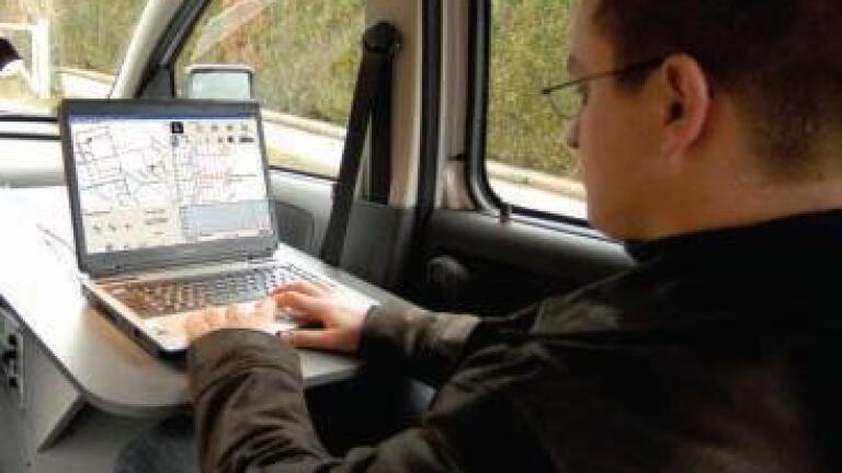 Network Survey Vehicle with Laser Spectroscopy Technology