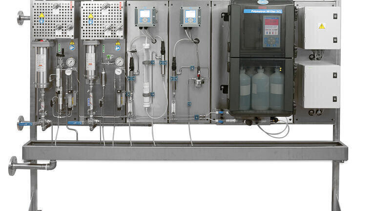 Monitoring silica in the water/steam cycle