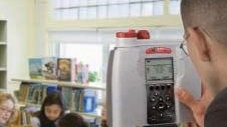 Air Quality Monitor Measures Dust and VOCs