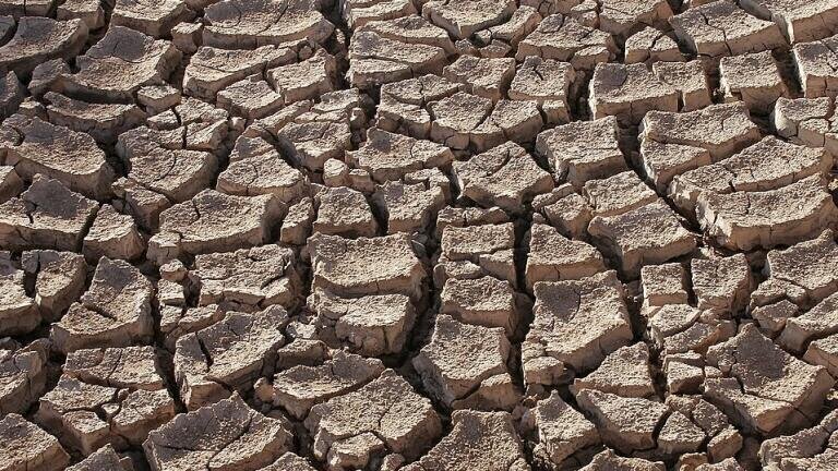 UK drought: do weaker rivers have higher concentrations of pollutants?