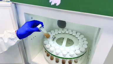 Microwave assisted extraction for PFAS analysis