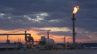 EPA loosens flare and vent-gas monitoring rules: what refiners and operators should track