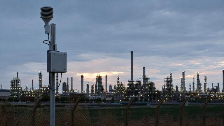 Delaware refinery's fenceline monitoring rollout tests forced transparency